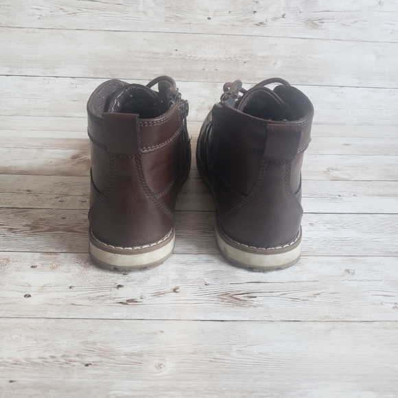 Children's Place Toddler Boys Lace Up Boots- Brown - Picture 4 of 6